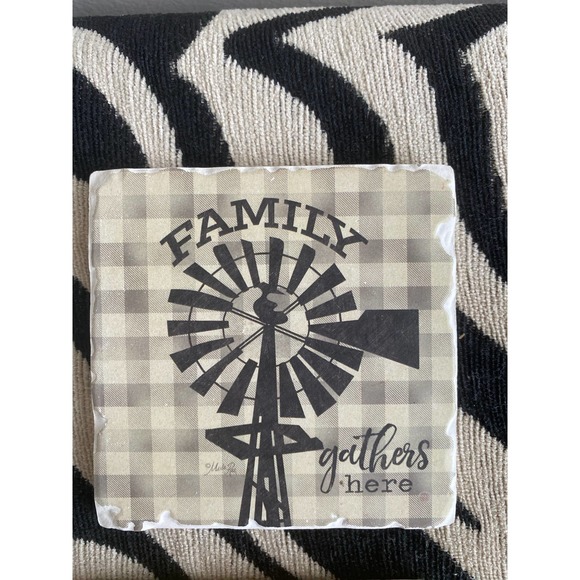 Set of (4) clay coasters w/ cork bottom - Picture 4 of 6